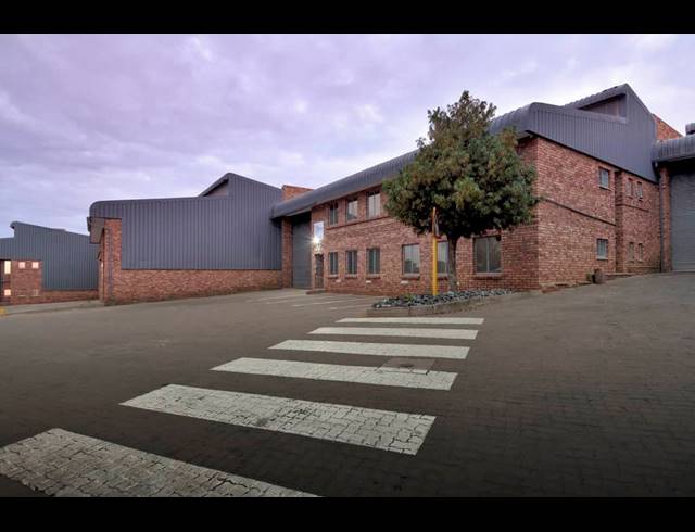 450M² WAREHOUSE TO LET IN ALLANDALE